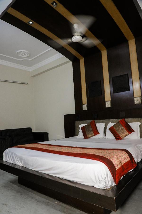 Hotel Centra Inn Nueva Delhi Exterior foto