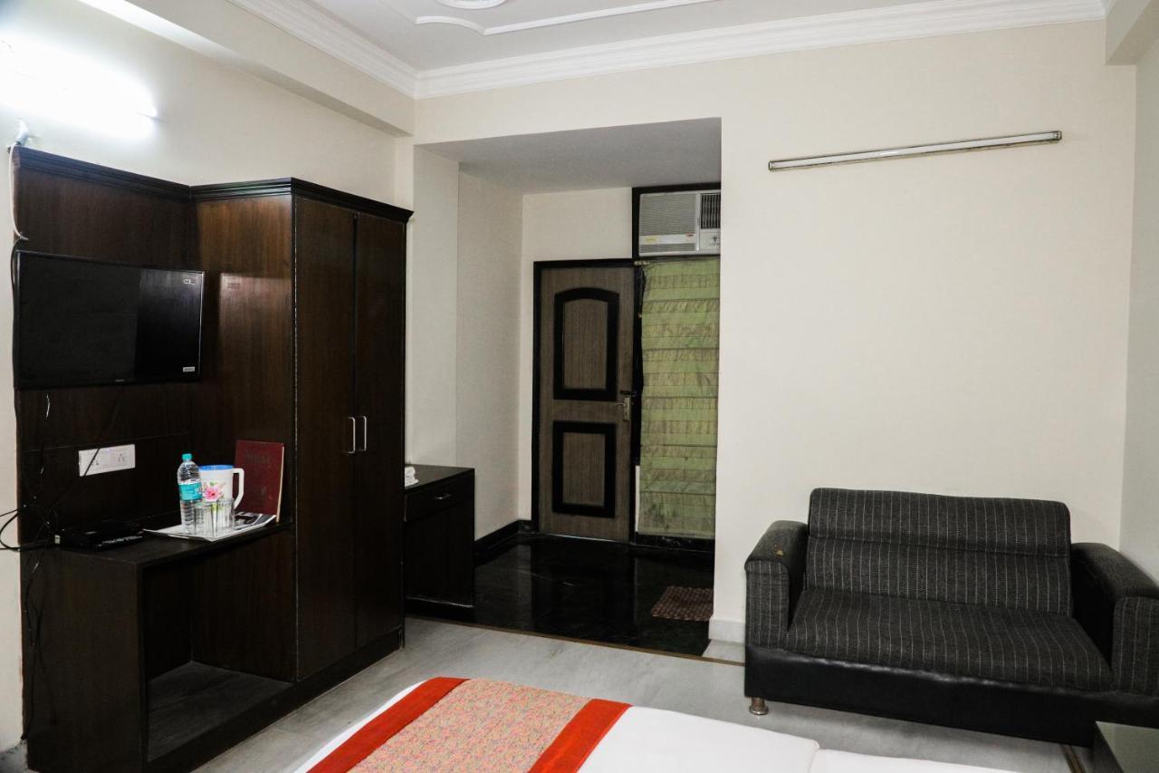 Hotel Centra Inn Nueva Delhi Exterior foto