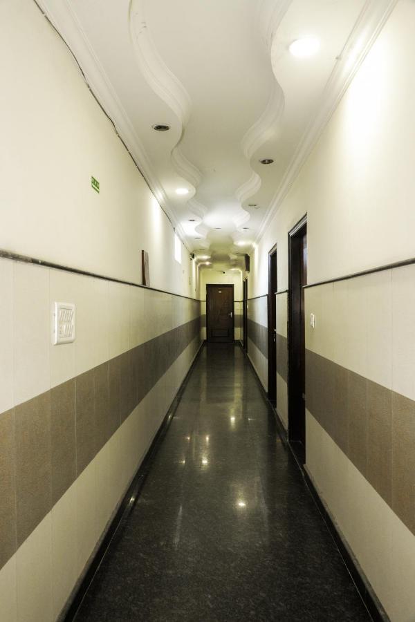 Hotel Centra Inn Nueva Delhi Exterior foto